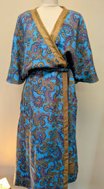 Load image into Gallery viewer, Vivid turquoise and gold
