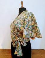 Load image into Gallery viewer, Summer floral wrap shawl
