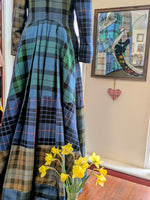 Load image into Gallery viewer, Kilt dress coat
