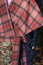 Load image into Gallery viewer, Lisa wrap shawl
