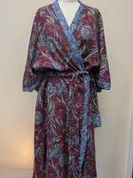 Load image into Gallery viewer, Burgundy paisley
