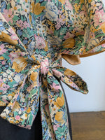 Load image into Gallery viewer, Summer floral wrap shawl
