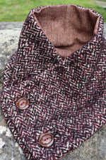 Load image into Gallery viewer, Wine herringbone button scarf
