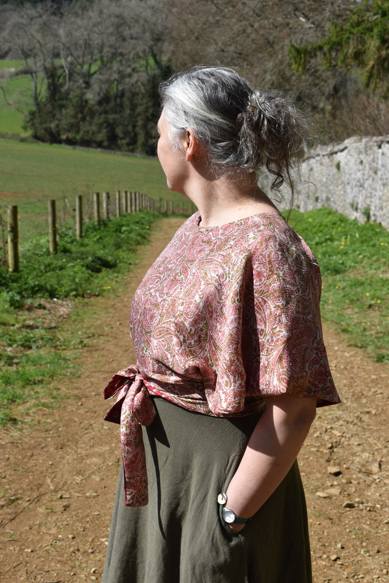 Reversible Deep red floral and pink paisley